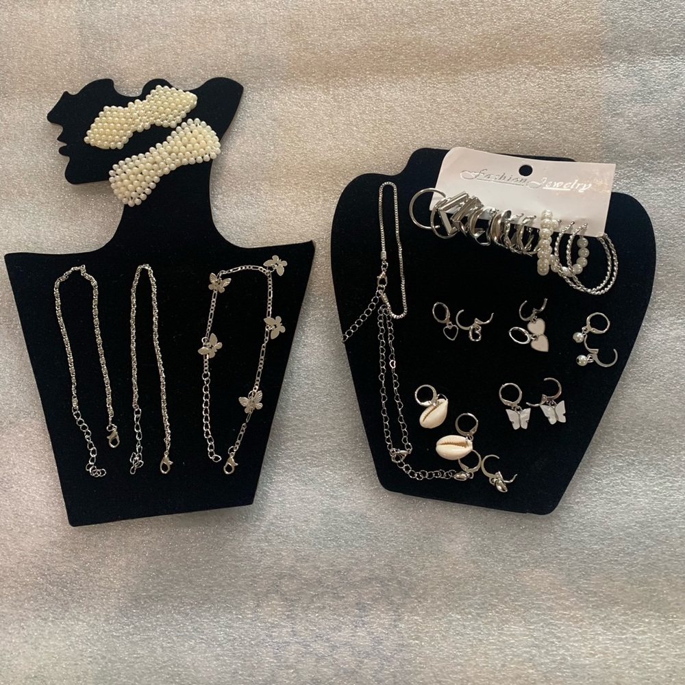 Chic Silver earrings and anklets and hair bow
New without tags
